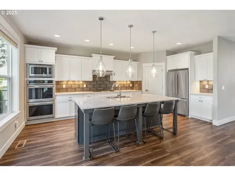 12412 NE 53rd Avenue Vancouver WA 98686