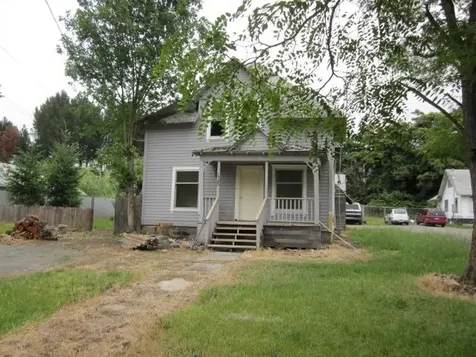 1725 SE Mill Street Roseburg OR 97470