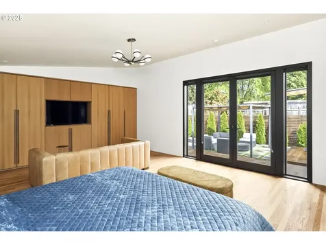 2243 SE 32nd Avenue Portland OR 97214