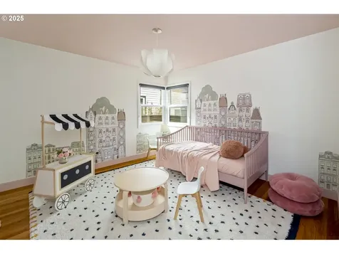 2243 SE 32nd Avenue Portland OR 97214