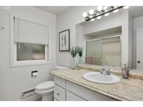 8805 SW Willow Lane Portland OR 97225
