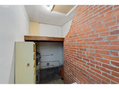 8805 SW Willow Lane Portland OR 97225