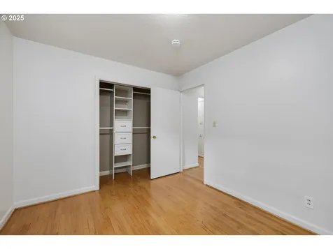 8805 SW Willow Lane Portland OR 97225