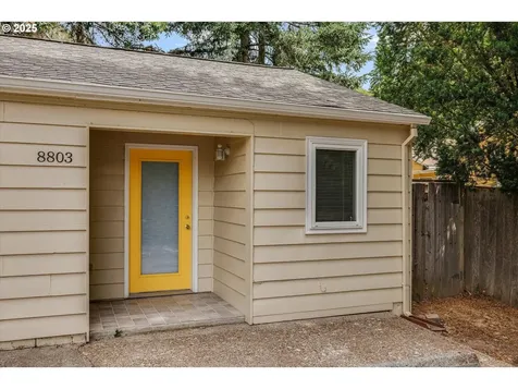 8805 SW Willow Lane Portland OR 97225