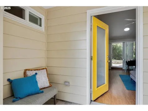 8805 SW Willow Lane Portland OR 97225
