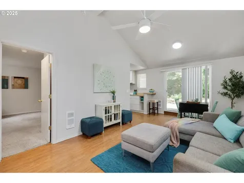 8805 SW Willow Lane Portland OR 97225