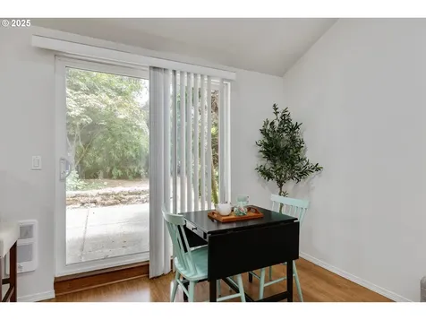 8805 SW Willow Lane Portland OR 97225
