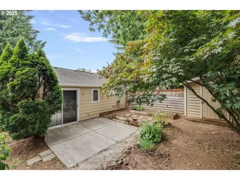 8805 SW Willow Lane Portland OR 97225