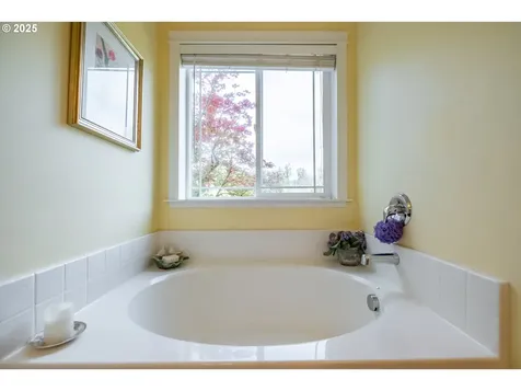 27835 Meridian Heights Loop Sweet Home OR 97386
