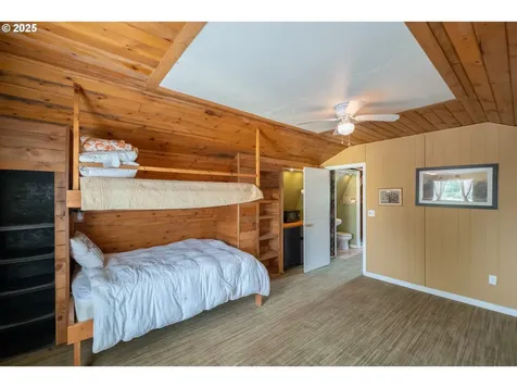 27835 Meridian Heights Loop Sweet Home OR 97386