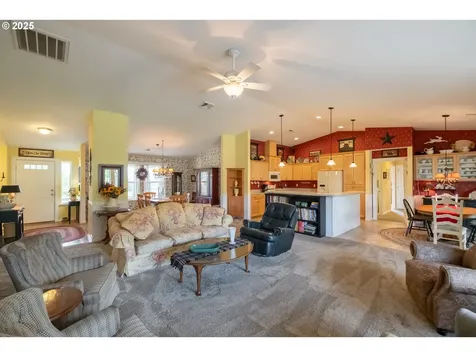 27835 Meridian Heights Loop Sweet Home OR 97386