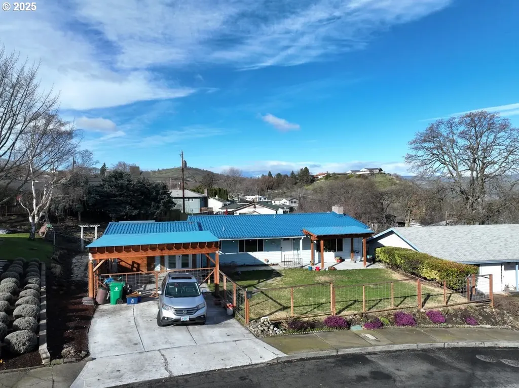 1613 Oregon Street The Dalles OR 97058