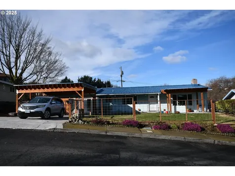 1613 Oregon Street The Dalles OR 97058