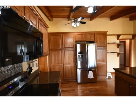1613 Oregon Street The Dalles OR 97058