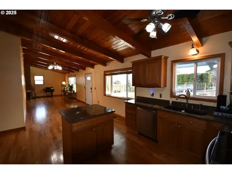 1613 Oregon Street The Dalles OR 97058