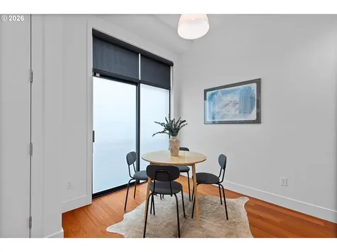 1728 NW Riverscape Street Portland OR 97209