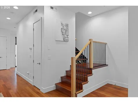 1728 NW Riverscape Street Portland OR 97209