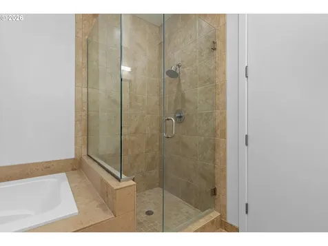 1728 NW Riverscape Street Portland OR 97209