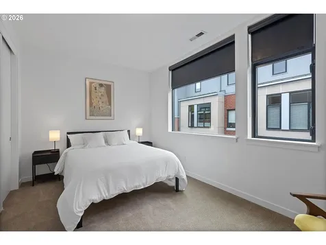 1728 NW Riverscape Street Portland OR 97209