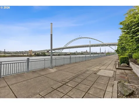 1728 NW Riverscape Street Portland OR 97209