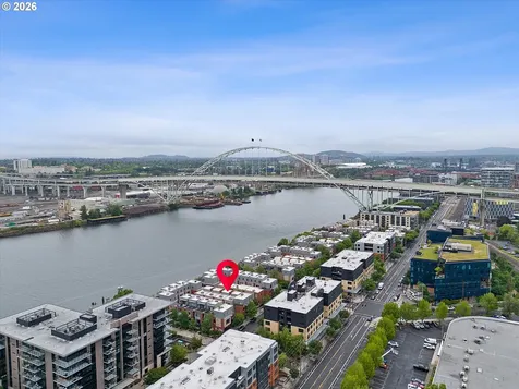1728 NW Riverscape Street Portland OR 97209