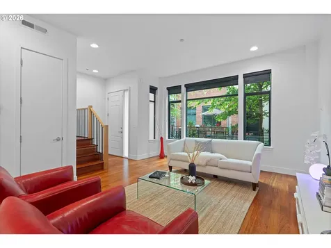 1728 NW Riverscape Street Portland OR 97209