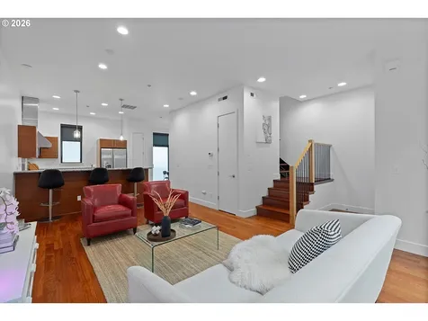 1728 NW Riverscape Street Portland OR 97209