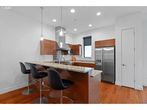 1728 NW Riverscape Street Portland OR 97209