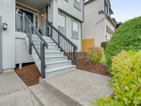 17613 NE 38th Way Vancouver WA 98682