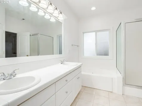 17613 NE 38th Way Vancouver WA 98682