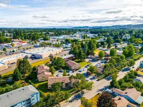 1254 NE 27th Street Mcminnville OR 97128