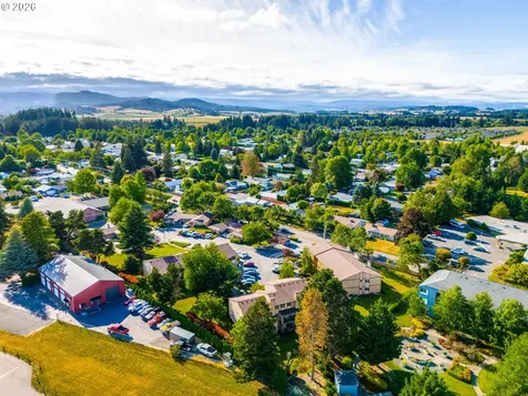 1254 NE 27th Street Mcminnville OR 97128