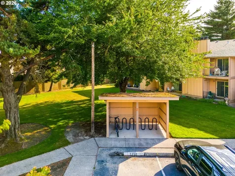 1254 NE 27th Street Mcminnville OR 97128