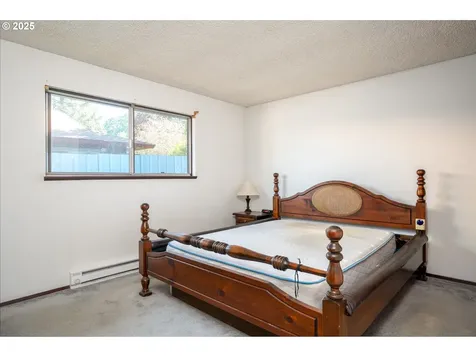 10904 SW 62nd Place Portland OR 97219
