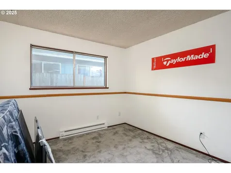 10904 SW 62nd Place Portland OR 97219