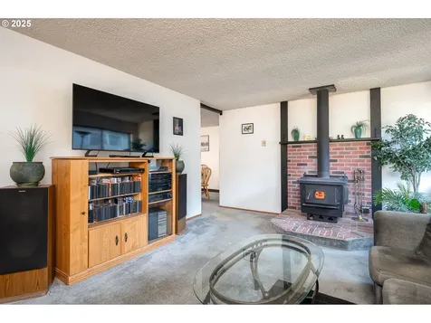 10904 SW 62nd Place Portland OR 97219