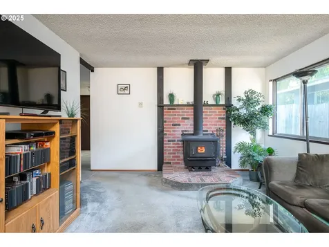 10904 SW 62nd Place Portland OR 97219