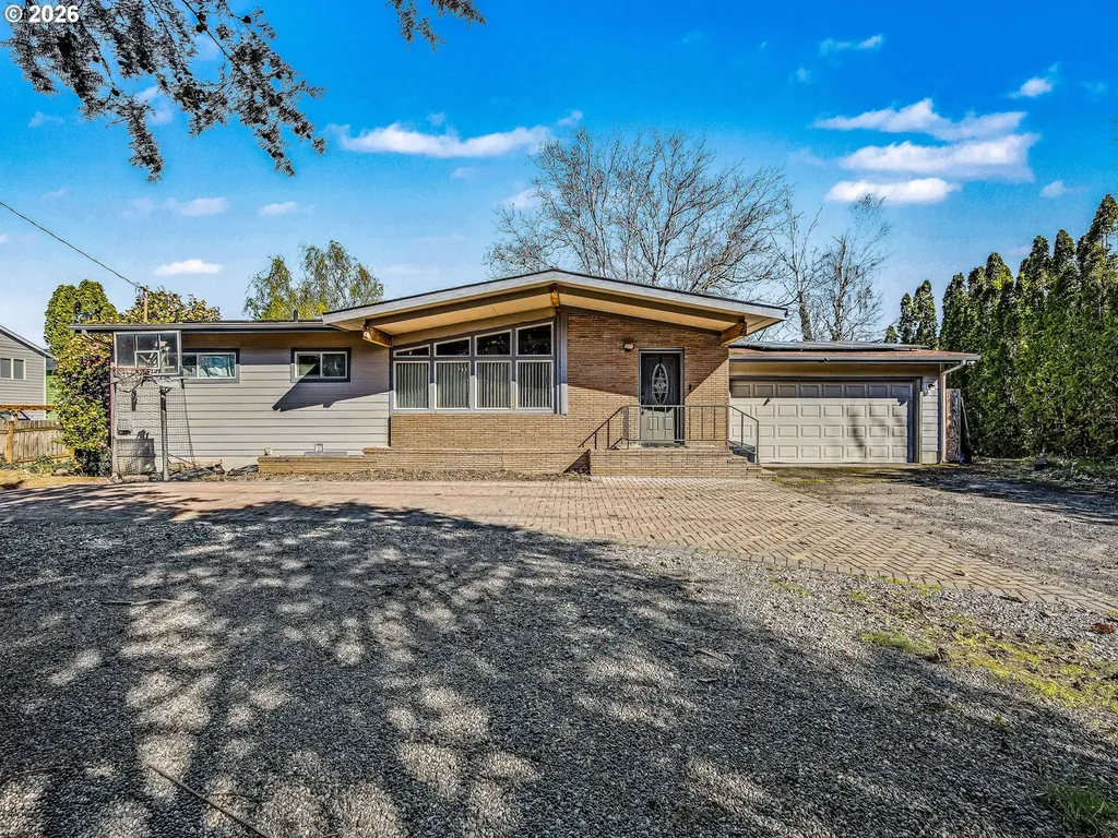 907 SW Halsey Street Troutdale OR 97060