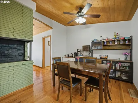 907 SW Halsey Street Troutdale OR 97060