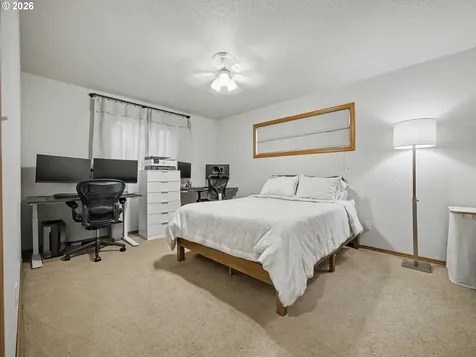907 SW Halsey Street Troutdale OR 97060