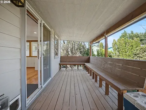 907 SW Halsey Street Troutdale OR 97060