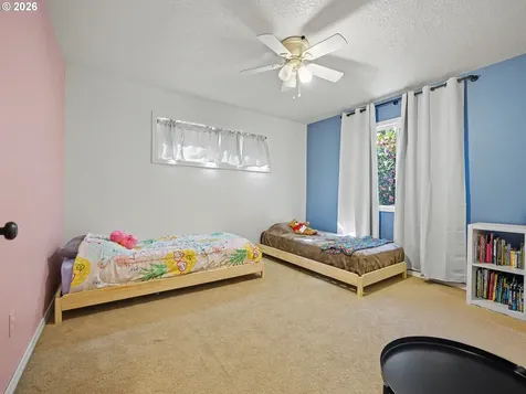 907 SW Halsey Street Troutdale OR 97060