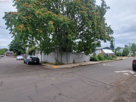 8705 SE Foster Road Portland OR 97266