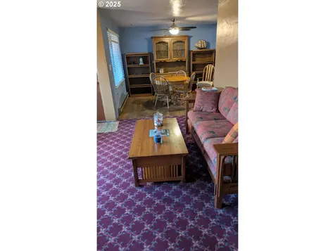 688 32nd Street Springfield OR 97478