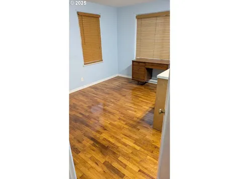 688 32nd Street Springfield OR 97478