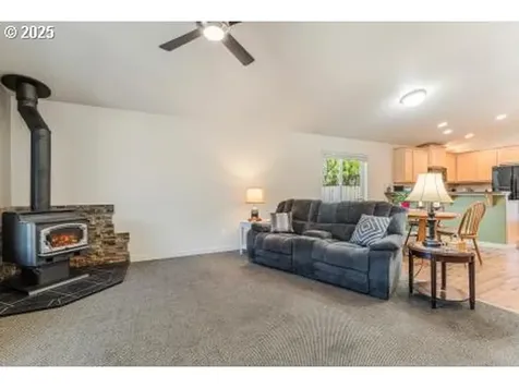 10501 NE 68th Avenue Vancouver WA 98686