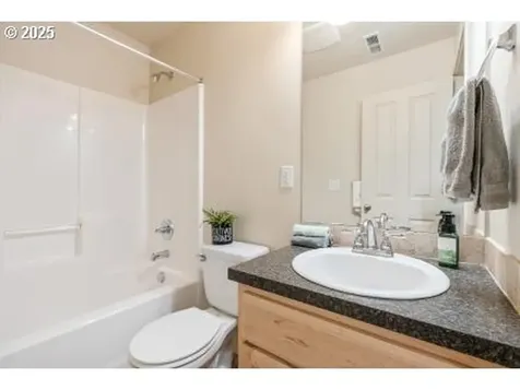 10501 NE 68th Avenue Vancouver WA 98686