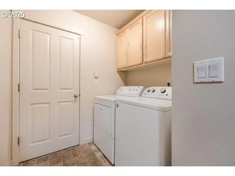 10501 NE 68th Avenue Vancouver WA 98686