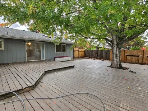 2140 S Dogwood Street Cornelius OR 97113