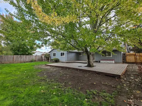 2140 S Dogwood Street Cornelius OR 97113